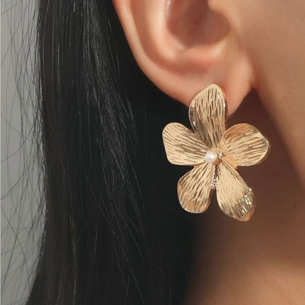5 for $25 Flower Gold Studs